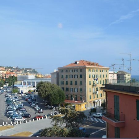 Genovese Villa Elena Appartamenti Varazze Luaran gambar